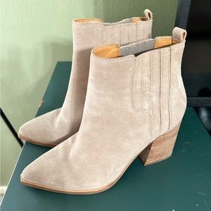 Marc fisher Alva booties